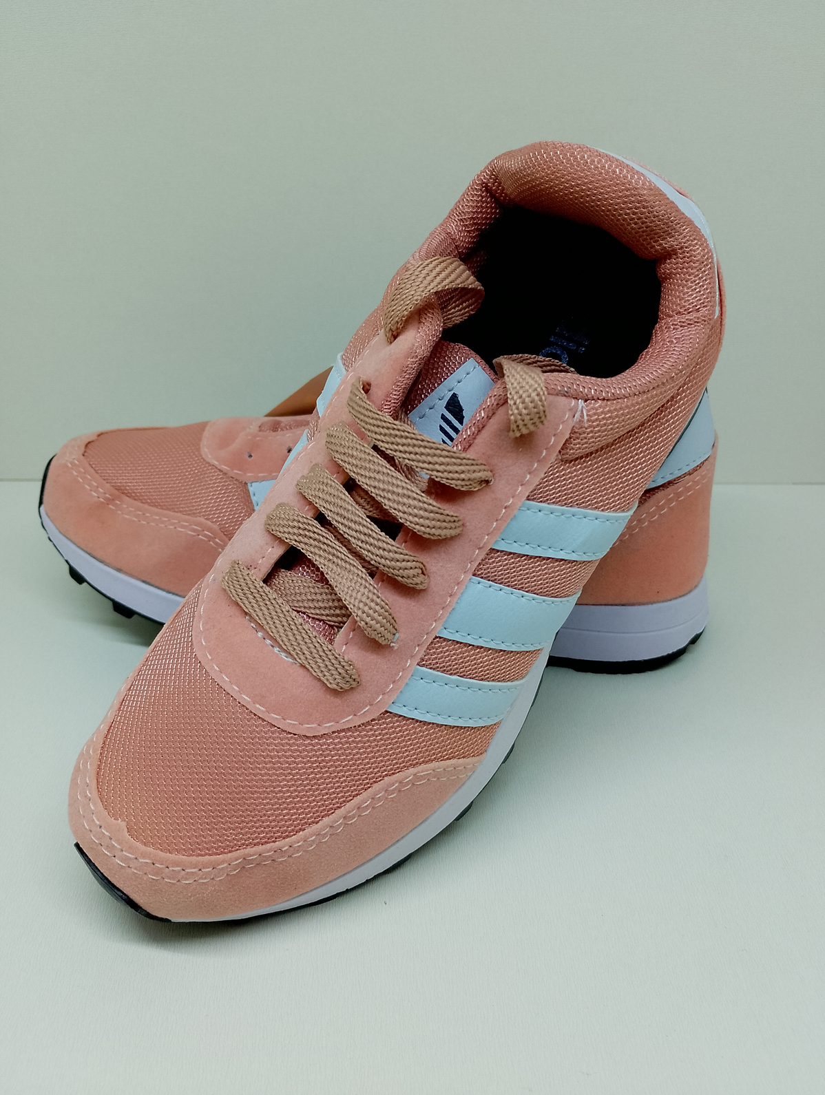 Tênis Adidas Neo Rosa